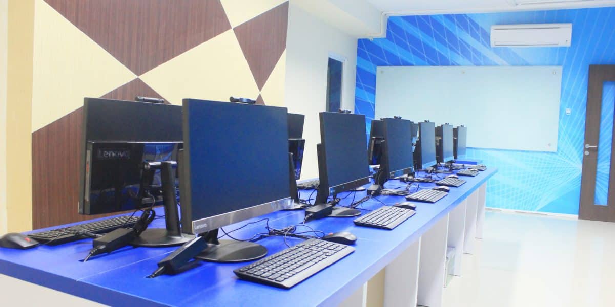 Zamzam Syifa Lab Computer